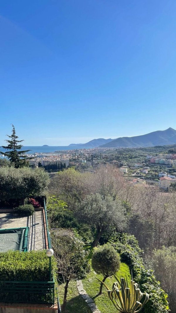 appartamento in vendita a Pietra Ligure