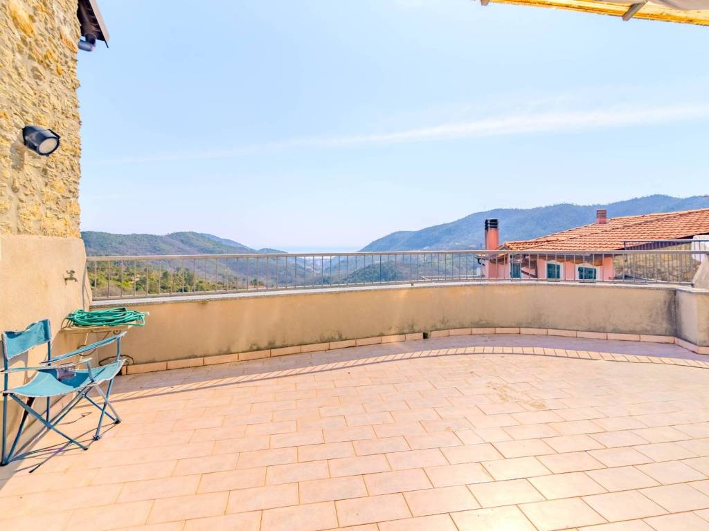 appartamento in vendita a Pietra Ligure
