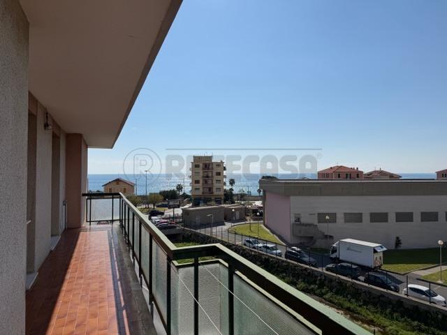appartamento in vendita a Pietra Ligure in zona Santa Corona