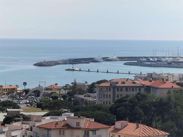 casa indipendente in vendita a Pietra Ligure