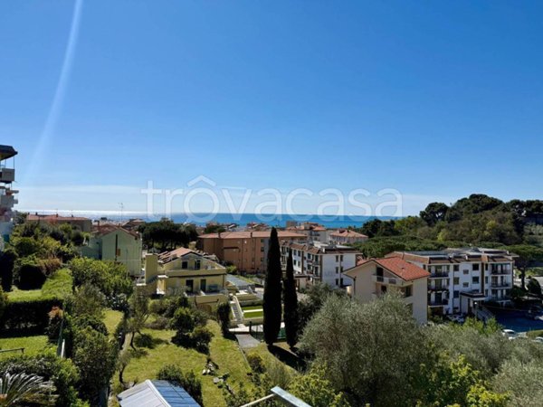 appartamento in vendita a Pietra Ligure in zona Santa Corona