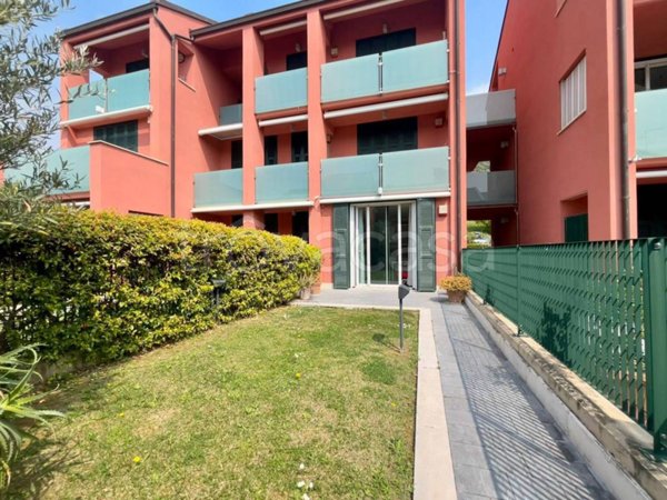 appartamento in vendita a Pietra Ligure in zona Santa Corona