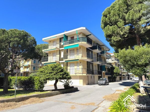 appartamento in vendita a Pietra Ligure in zona Santa Corona
