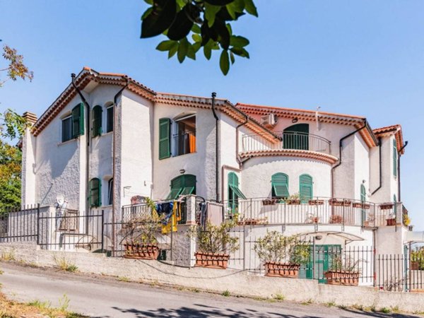 appartamento in vendita a Pietra Ligure