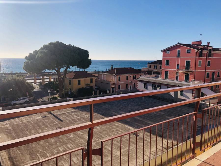 appartamento in vendita a Pietra Ligure