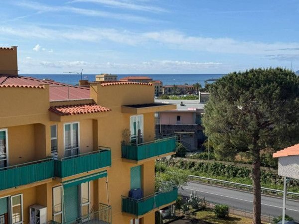 appartamento in vendita a Pietra Ligure