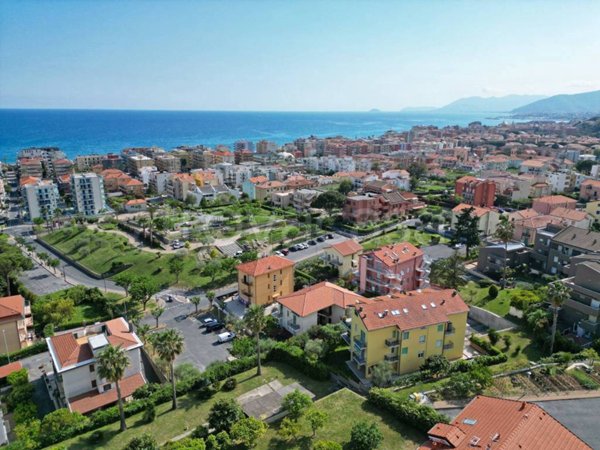 appartamento in vendita a Pietra Ligure