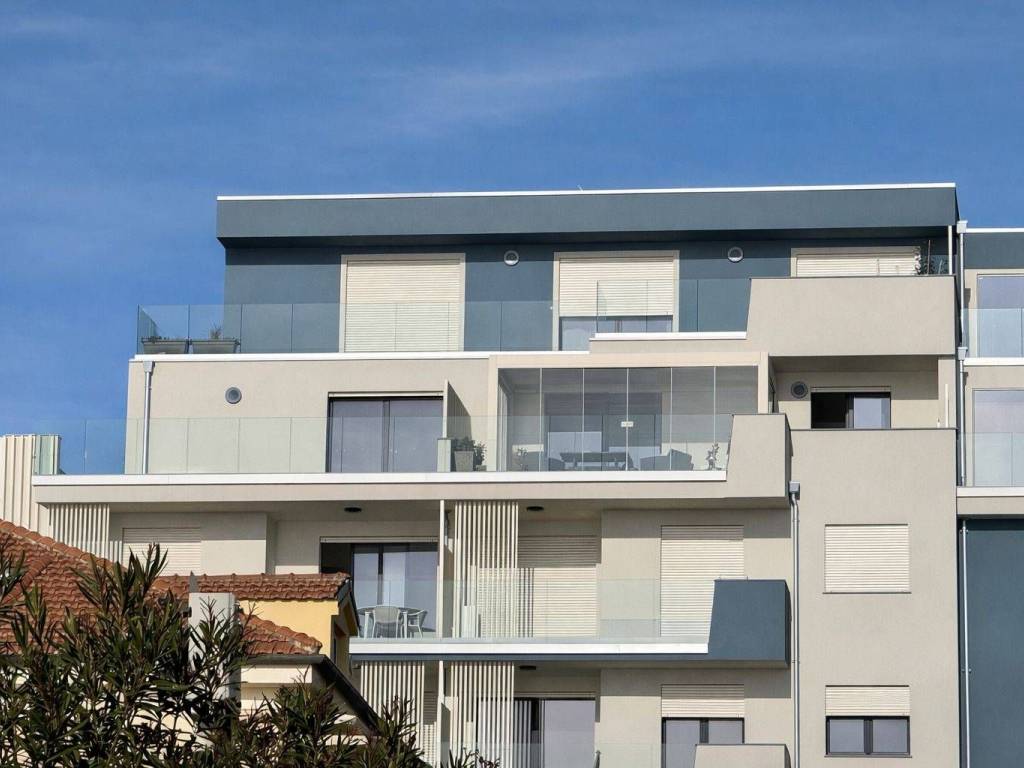 appartamento in vendita a Pietra Ligure in zona Santa Corona