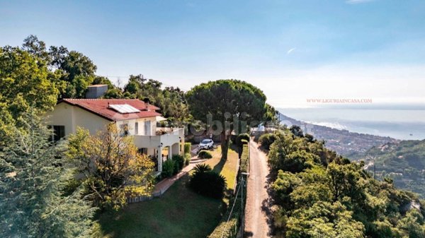 casa indipendente in vendita a Pietra Ligure in zona Ranzi