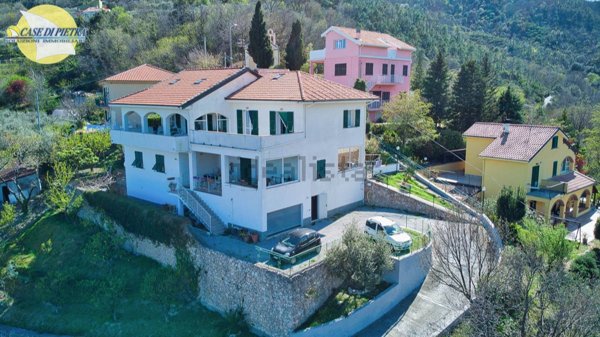 casa indipendente in vendita a Pietra Ligure