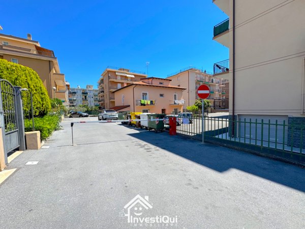 casa indipendente in vendita a Pietra Ligure in zona Santa Corona
