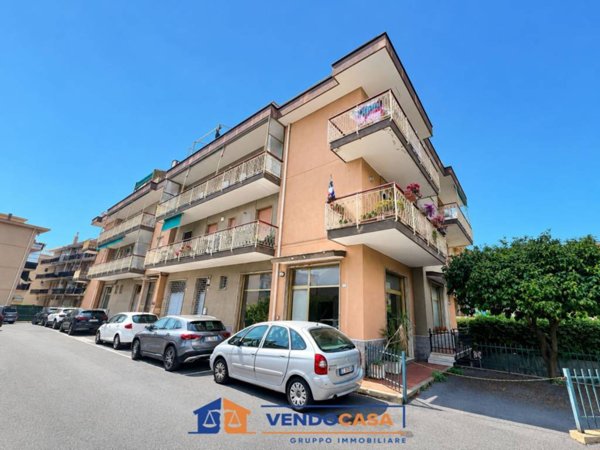 negozio in vendita a Pietra Ligure