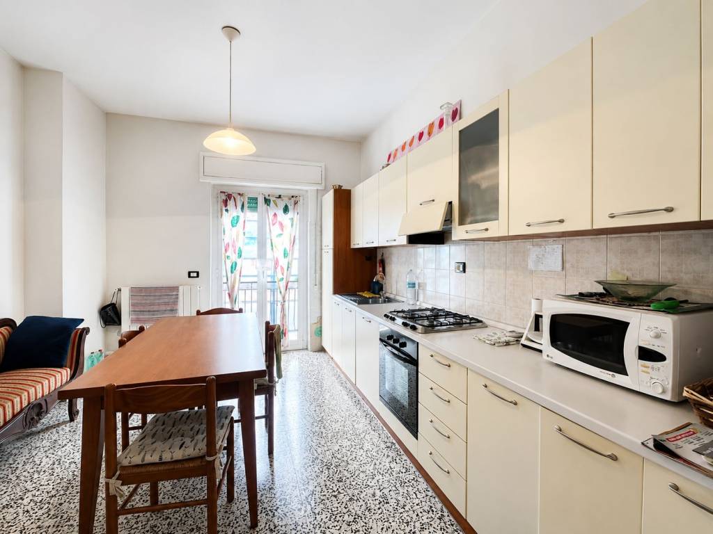 appartamento in vendita a Pietra Ligure in zona Santa Corona