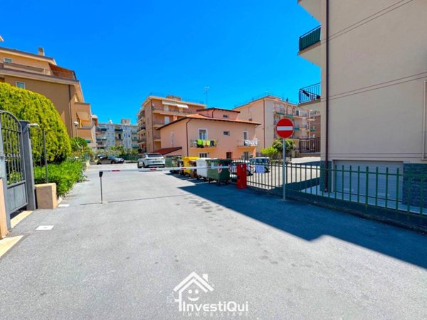casa indipendente in vendita a Pietra Ligure in zona Santa Corona
