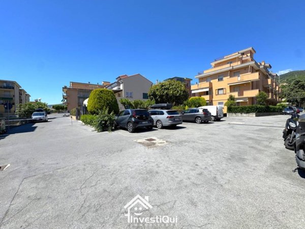 casa indipendente in vendita a Pietra Ligure in zona Santa Corona