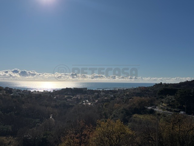 casa indipendente in vendita a Pietra Ligure in zona Ranzi