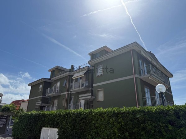 appartamento in vendita a Pietra Ligure in zona Santa Corona