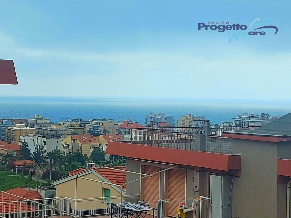 appartamento in vendita a Pietra Ligure in zona Santa Corona