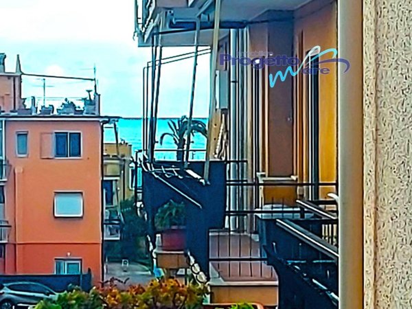 appartamento in vendita a Pietra Ligure in zona Santa Corona