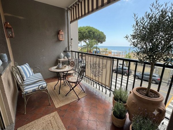 appartamento in vendita a Pietra Ligure in zona Santa Corona