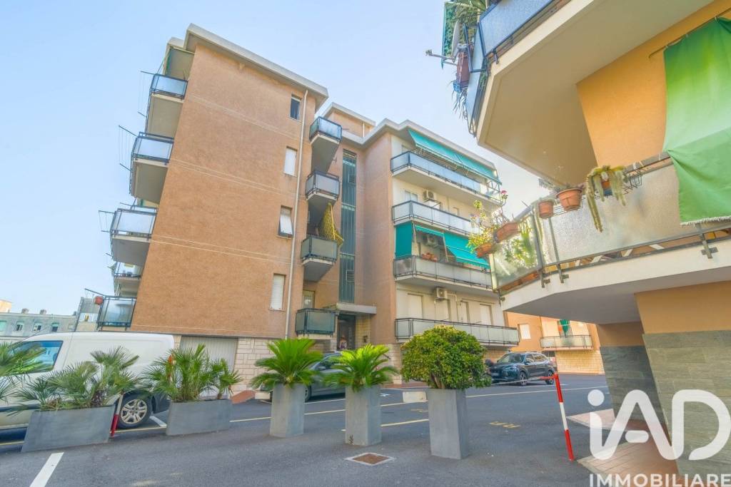 appartamento in vendita a Pietra Ligure in zona Santa Corona