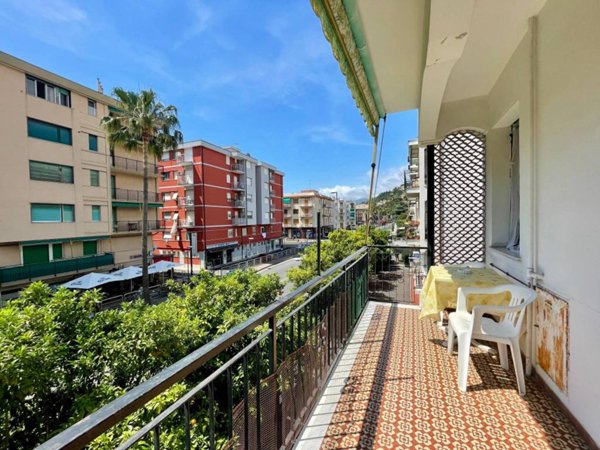 appartamento in vendita a Pietra Ligure in zona Santa Corona