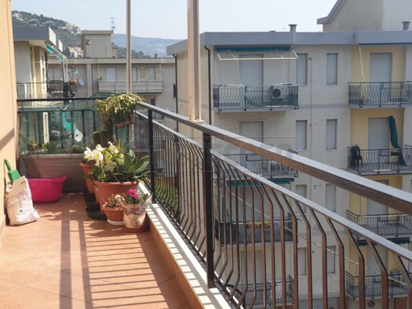 appartamento in vendita a Pietra Ligure in zona Santa Corona