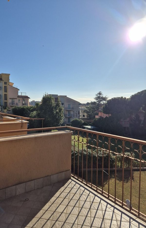 appartamento in vendita a Pietra Ligure in zona Santa Corona