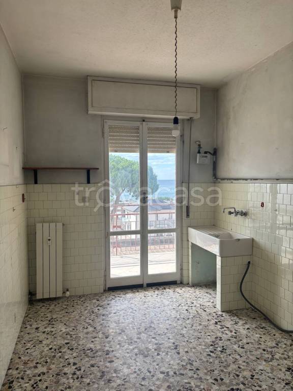 appartamento in vendita a Pietra Ligure in zona Santa Corona