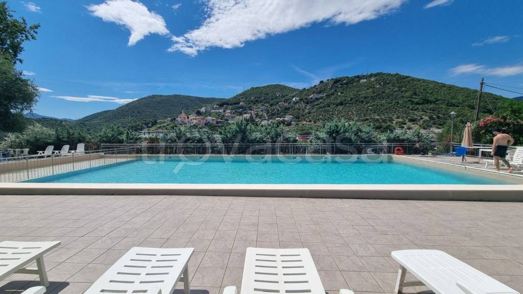 casa indipendente in vendita a Pietra Ligure in zona Ranzi