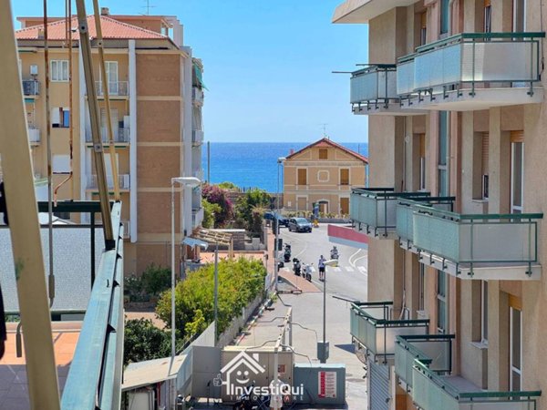 appartamento in vendita a Pietra Ligure in zona Santa Corona