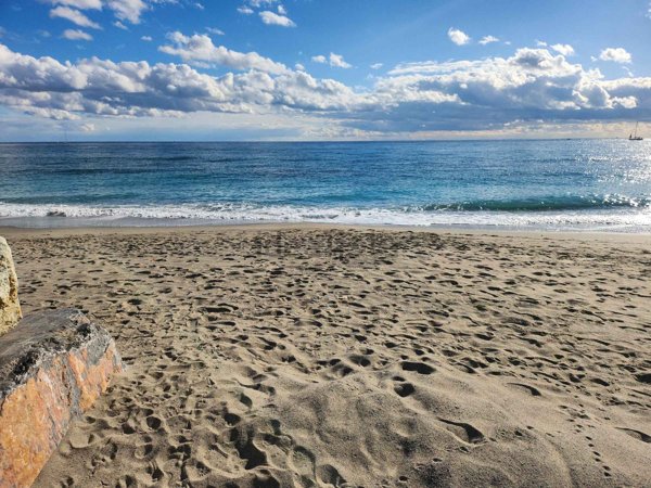 appartamento in vendita a Pietra Ligure in zona Santa Corona