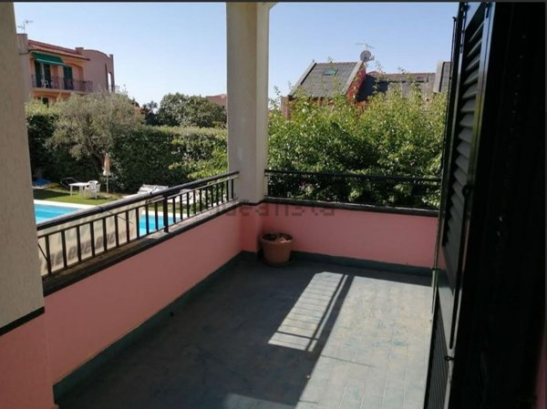 appartamento in vendita a Pietra Ligure in zona Santa Corona