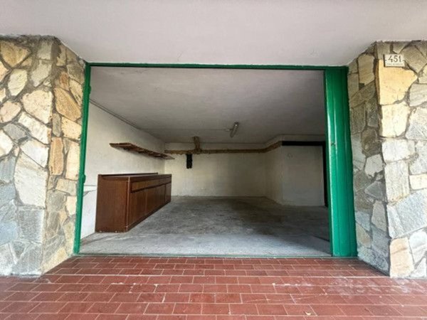negozio in vendita a Pietra Ligure