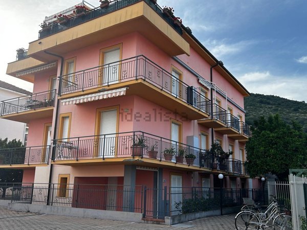 appartamento in vendita a Pietra Ligure in zona Santa Corona