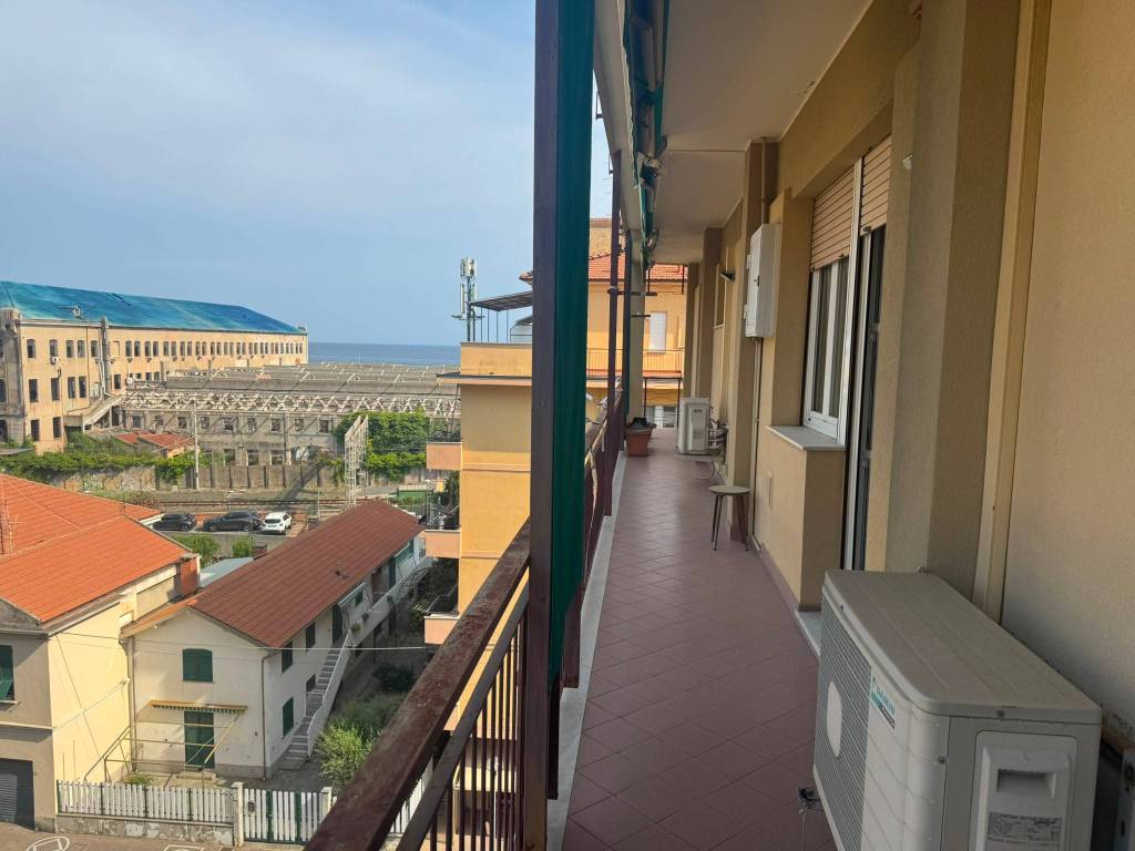 appartamento in vendita a Pietra Ligure in zona Santa Corona