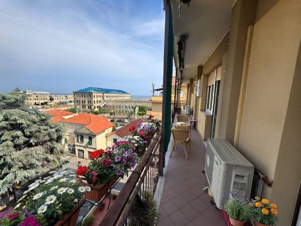 appartamento in vendita a Pietra Ligure in zona Santa Corona
