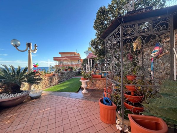 appartamento in vendita a Pietra Ligure in zona Ranzi