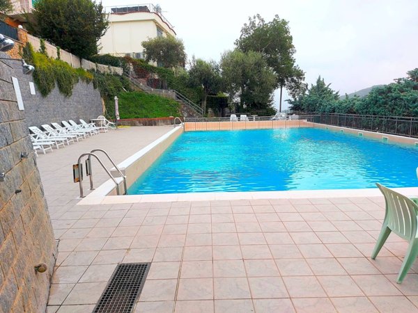 casa indipendente in vendita a Pietra Ligure in zona Ranzi