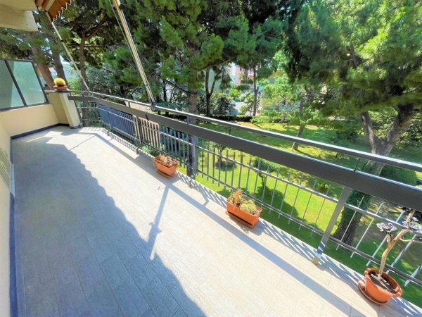 appartamento in vendita a Pietra Ligure in zona Santa Corona