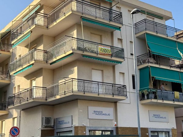 appartamento in vendita a Pietra Ligure in zona Santa Corona