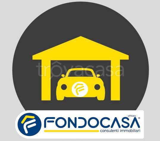 box auto in vendita a Pietra Ligure in zona Santa Corona