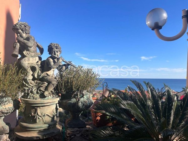 appartamento in vendita a Pietra Ligure in zona Santa Corona
