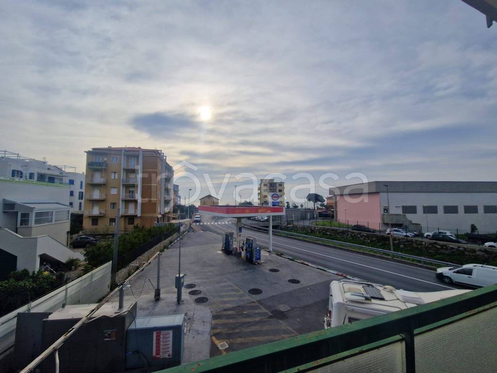 appartamento in vendita a Pietra Ligure in zona Santa Corona