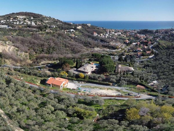 casa indipendente in vendita a Pietra Ligure in zona Ranzi