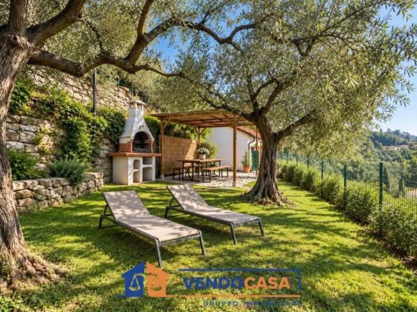 casa indipendente in vendita a Pietra Ligure in zona Ranzi