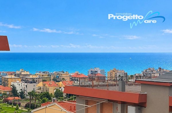 appartamento in vendita a Pietra Ligure in zona Santa Corona
