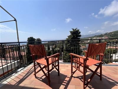 appartamento in vendita a Pietra Ligure in zona Santa Corona