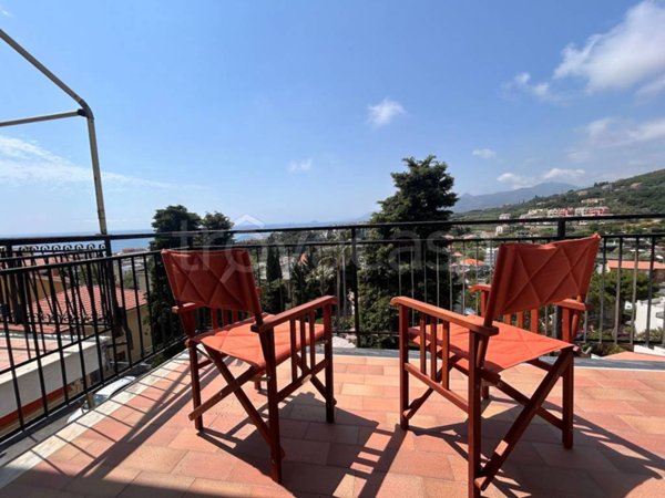 appartamento in vendita a Pietra Ligure in zona Santa Corona