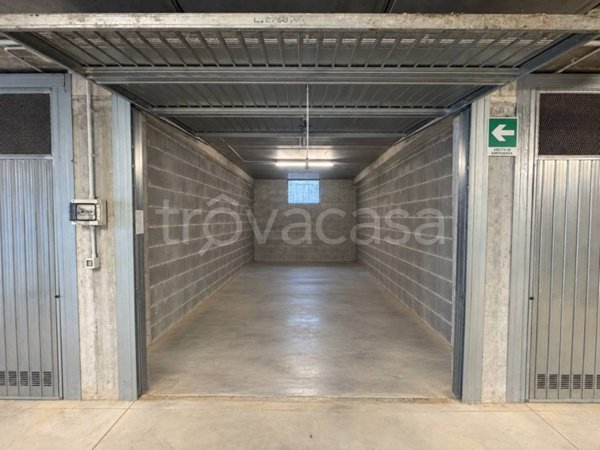 box auto in vendita a Pietra Ligure in zona Santa Corona